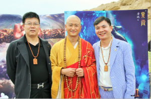 與吳京等主演合影