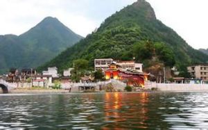 白嶺崗村 白嶺崗村