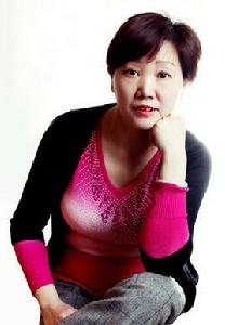 劉霄[江西省高級陶瓷美術師]