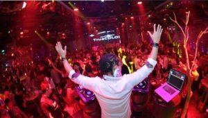 TrueCOLOR北京本色酒吧（工人體育場西北角）