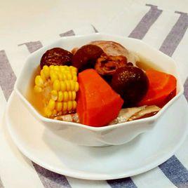 無花果玉米雞腳湯