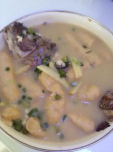 參燉黑魚湯 參燉黑魚湯