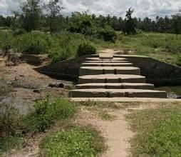 久隆古墓群 久隆古墓群