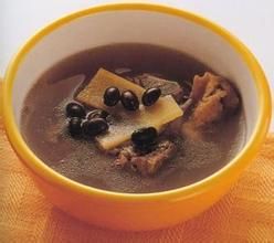 烏豆蛋酒湯 烏豆蛋酒湯