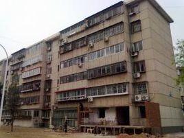 疃里村[山東省萊蕪市顏莊鎮轄村]