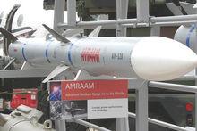 AIM-120“阿姆拉姆”先進中距空空飛彈