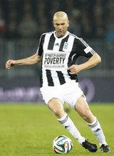 足球巨人  齊達內