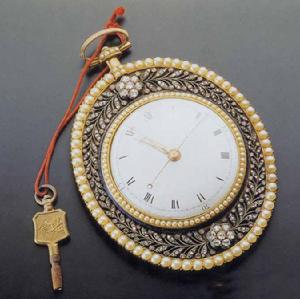 銅鍍金嵌珠寶橢圓形懷表