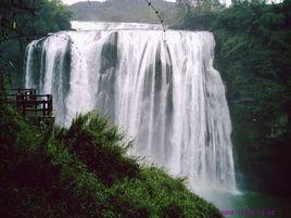 瀑布施肩吾 瀑布施肩吾