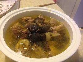 香菇燉土雞 香菇燉土雞