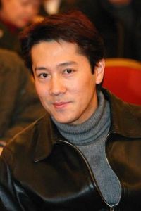 蔡國慶[中央軍委政治工作部歌舞團歌唱演員]