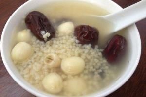 紅棗蓮子小米粥 紅棗蓮子小米粥