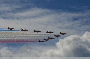 飛機空中表演 飛機空中表演