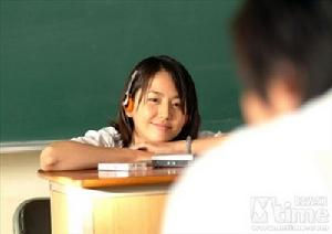 《在世界的中心呼喚愛》