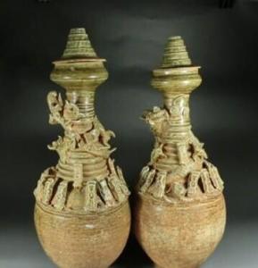 北宋時期越窯的龍虎瓶