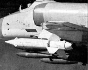 “小鬥犬”空對地飛彈