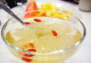 雪耳淮山桂花羹 雪耳淮山桂花羹