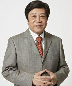 趙忠祥[中國著名播音主持人]