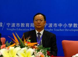 張明華[民建寧波市第十三屆委員會主任委員]