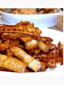 油燜春筍 油燜春筍