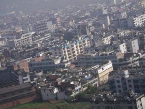 中心街社區居委會是易門縣龍泉鎮的一個行政居委會