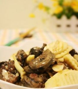 茭白炒烏雞腿 茭白炒烏雞腿