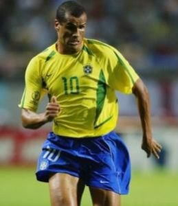 天皇射手 “獨狼”——羅馬里奧