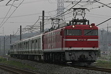 （圖）E993系由EF81機車牽引至郡山總合車輛中心廢棄