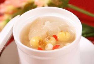 雪耳蓮子羹 雪耳蓮子羹