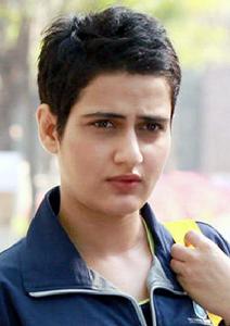 摔跤吧！爸爸[印度2016年尼特什&middot;提瓦瑞執導傳記片]