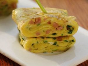 青菜火腿雞蛋卷 青菜火腿雞蛋卷