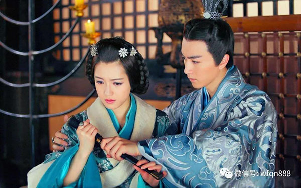 這位皇帝在27天內幹了1127件壞事,還在當皇帝的路上搶民女