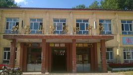 雙鴨山市第四中學 雙鴨山市第四中學