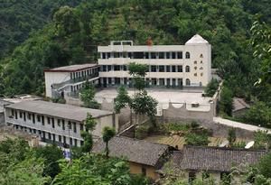 樂素河中心國小 樂素河中心國小