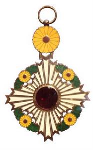 大勛位菊花章頸飾 大勛位菊花章頸飾