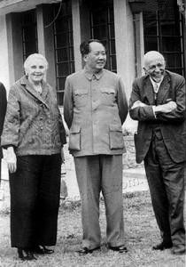 友協接待的長住外國友好人士-安娜·路易斯·斯特朗（左）