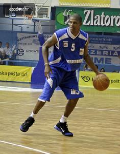 沙梅爾·斯托沃斯