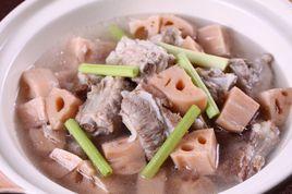 排骨蓮藕煲 排骨蓮藕煲