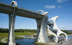 電梯[固定式升降設備]