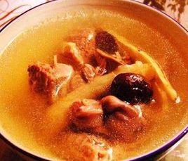 黨參田七燉雞 黨參田七燉雞