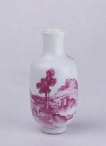 清乾隆胭脂紅彩山水紋小瓶 清乾隆胭脂紅彩山水紋小瓶