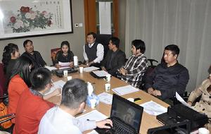 愛心志願者杜玲參與牽手基金啟動活動安排