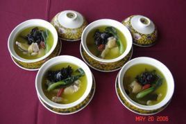 石耳燉雞鴨 石耳燉雞鴨