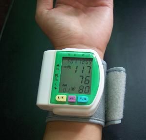 智慧型電子血壓計