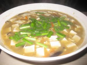 韭菜蘑菇豆腐湯 韭菜蘑菇豆腐湯