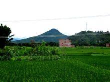 清溪村遙望麂山