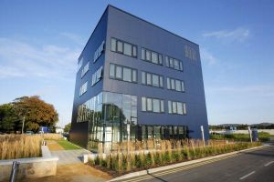 鄧萊里文藝理工學院