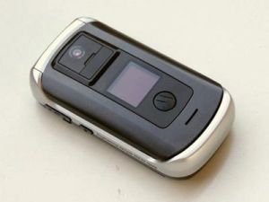 摩托羅拉 E1070 摩托羅拉 E1070