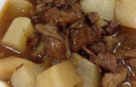 牛肉燉小水蘿蔔 牛肉燉小水蘿蔔