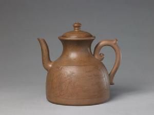 清乾隆紫砂御題詩山水人物紋闊底壺 清乾隆紫砂御題詩山水人物紋闊底壺